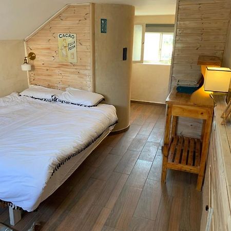 Sweet 'En Kerem View Bed and Breakfast Jerusalem Eksteriør billede